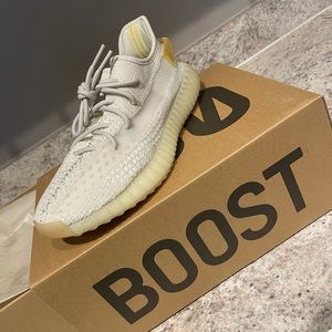 COPY - Yeezy boost 350 V2 light size 10